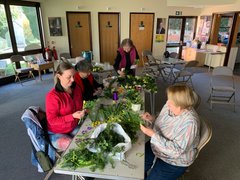Making daffodil posies for Mothering Sunday